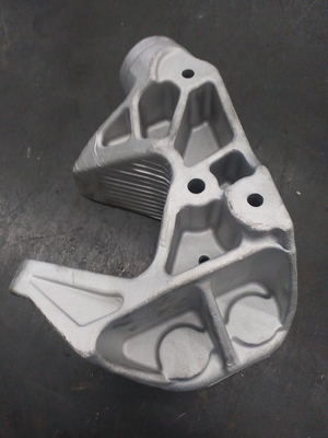 ADC12 A380 Automotive Parts Pressure Die Casting Mould Aluminum Rear Bracket