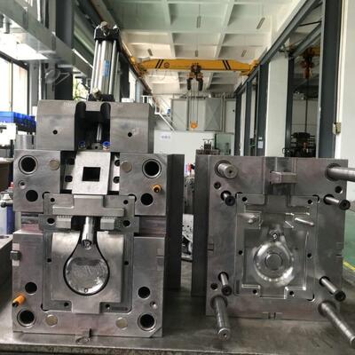 Автомобильные детали Пластиковые литьевые формы S136 Европейский стандарт Высокое качество Высокоточная пластиковая форма для литья под давлением